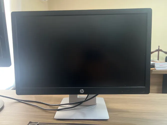 Monitor HP 21,5 polegadas, com entrada HDMI LCD