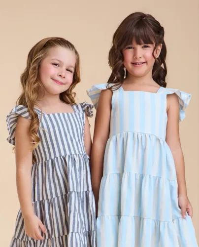 Vestido infantil clássico 