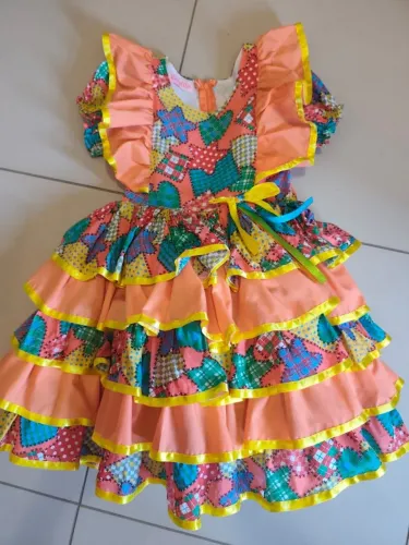 Vestido junino para criança 