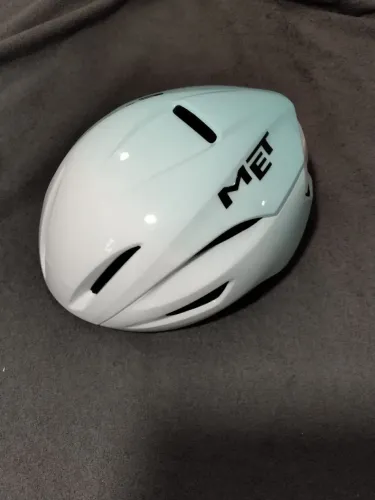 Capacete ciclismo MET