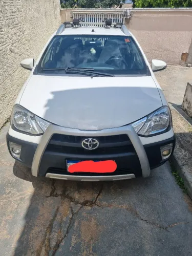 Toyota Etios Cross 1.5 Flex 16V 5P Mec. 2014