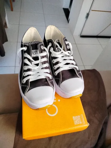 Tênis feminino 