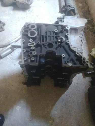 bloco do motor da Mercedes ZAP *