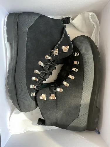 Hiking boot ums458