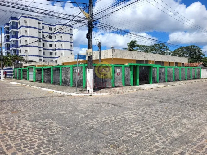 CASA NO CENTRO DE PARNAMIRIM