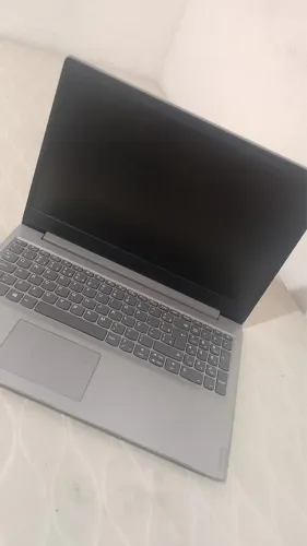 Notebook Lenovo 15.6" 8GB RAM 512GB - Windows 11 - Perfeito para Estudo