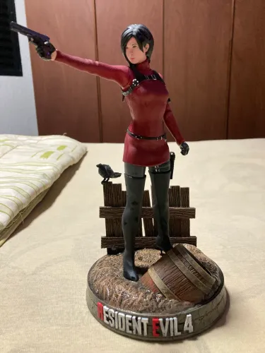 Ada Wong Resident Evil 4 Figure