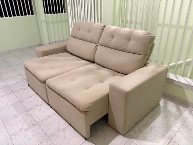 Sofá retrátil