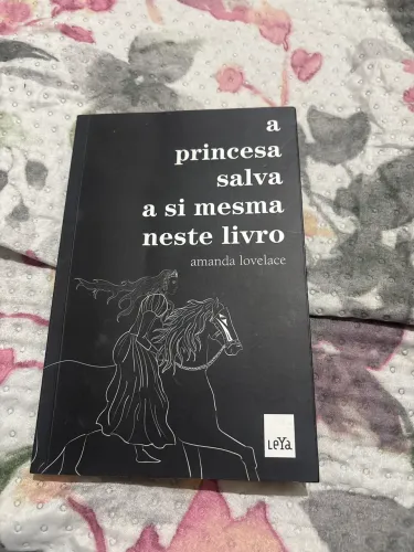A princesa salva a si mesma neste livro