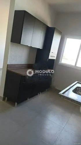 Apartamento disponível para locação no bairro Novo Mundo.