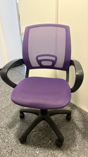 Cadeira de escritório giratória
