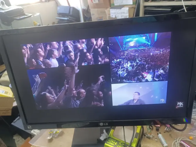 Monitor LG E 2360 com Hdmi , DVI,