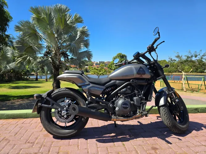SBM 600C 2025/2026 - Impecável | Apenas 1.500 km | Escapamento Esportivo