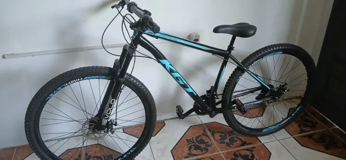 Bicicleta KGT aro 29 - Pouquíssimo uso