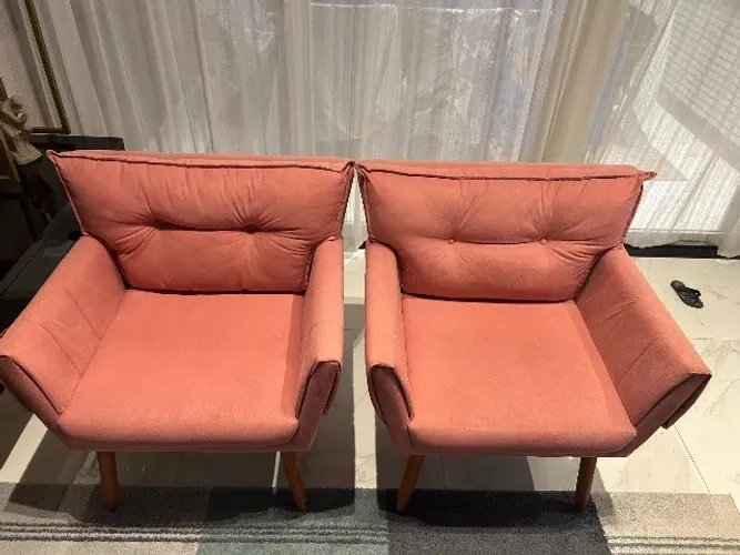 2 Poltronas confortáveis