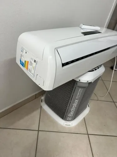 Ar condicionado electrolux inverter 12btus quente frio