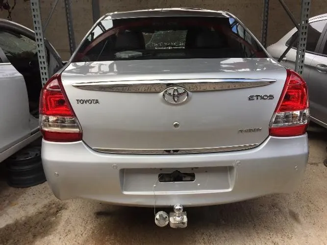 Peças usadas Toyota Etios SD 2014 2015 1.5 16v flex 96cv câmbio manual