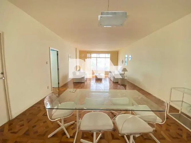 EXCELENTE OPORTUNIDADE POSTO 6 ,3 QUARTOS COM 180M ² QUADRA DA PRAIA