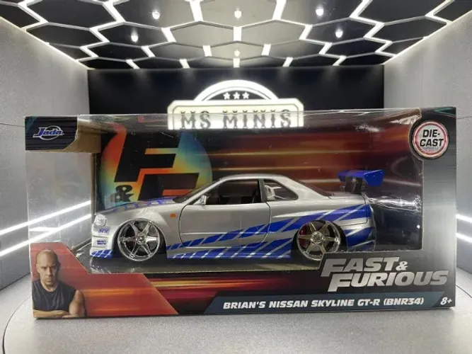 Miniatura Nissan Skyline GT-R R34 Fast and Furious 1/24 Jada Toys Velozes e Furiosos