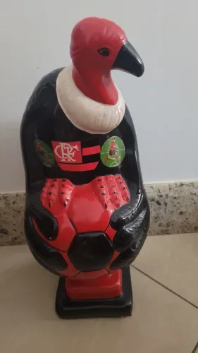 Mascote Urubu Flamengo Gesso Cofre
