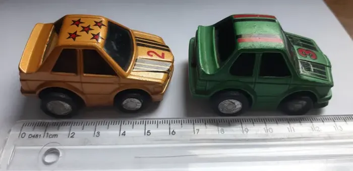 2 Carrinhos antigos anos 80