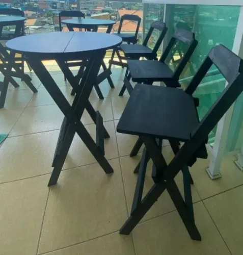 Bistrô + banquetas dobráveis em madeira, na cor preto/grafite, direto do fabricante 