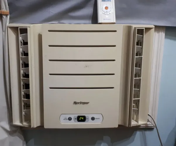 Ar Condicionado Springer 7.500 BTUs Eletrônico + Controle (Gela Muito!)