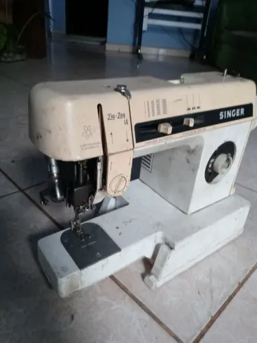 Máquina de costura