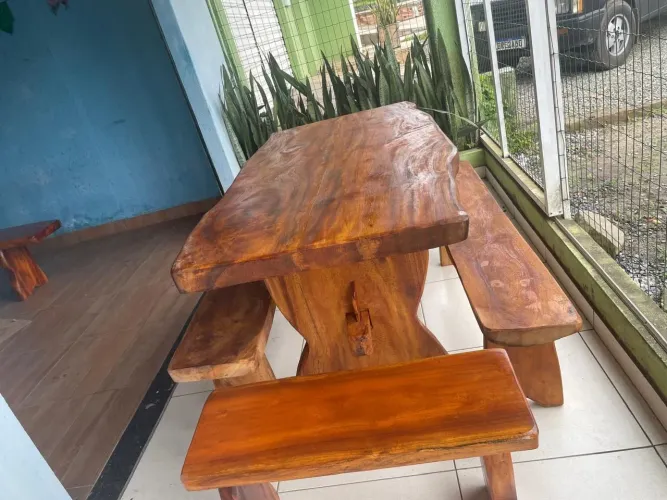 Mesa de Jaqueira 