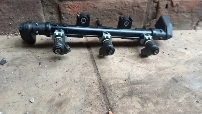 Flauta Com Bicos Injetores Partida Frio Do Mobi 1.0 3c 2018