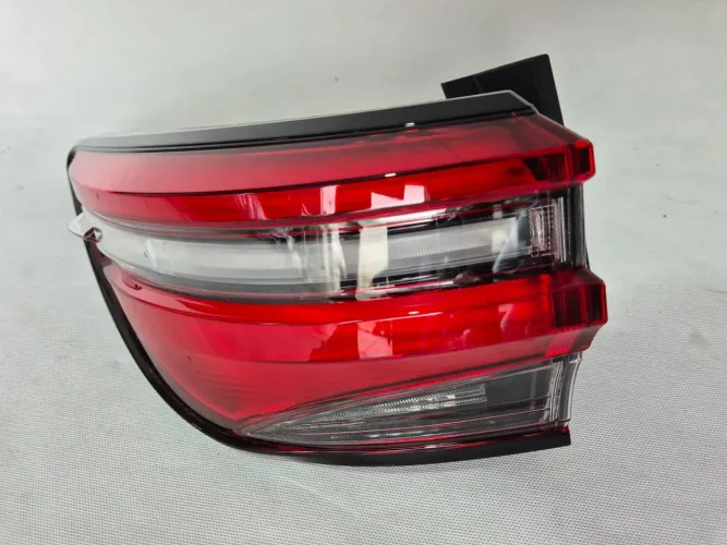 Lanterna Esquerda Hilux Sw4 srx 2022 2023 2024