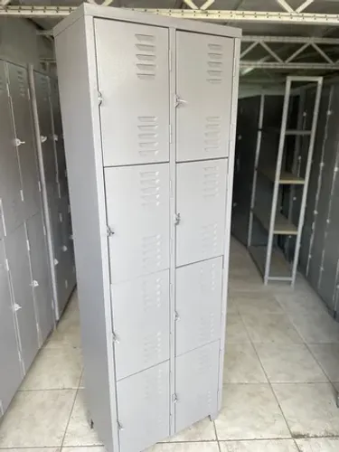 Armário de 8 portas pequena 