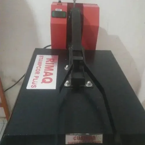 Máquina de estampar camisas, boné, azulejo, capa de celular....