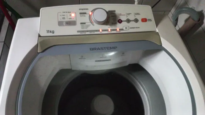 Vendo máquina de lavar roupas Brastemp 11 kg
