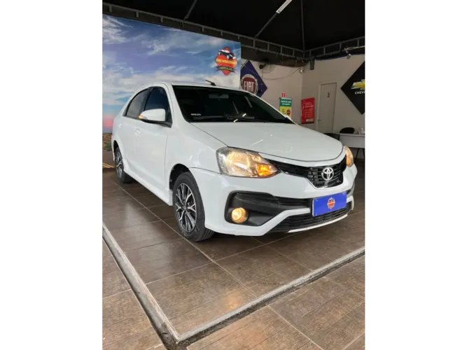 Toyota Etios Platinum 1.5 Flex 16V 4P Aut. 2018
