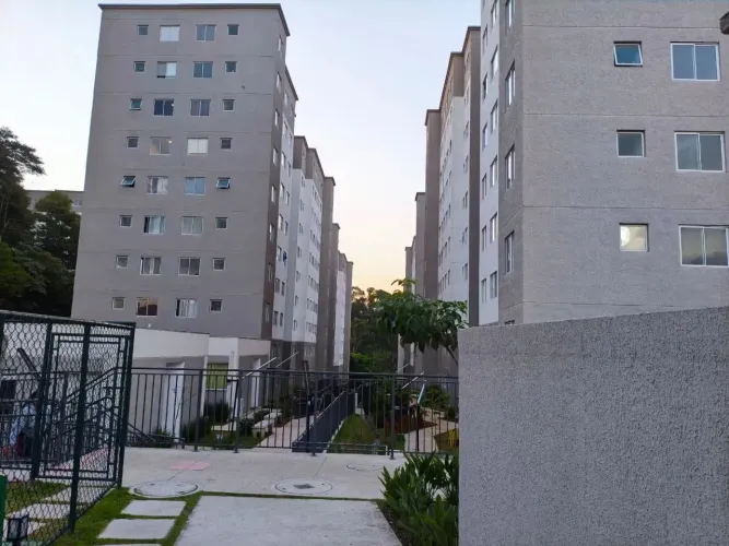 Apartamento no Condomínio Tamareiras -  Jardim Helian / Sp