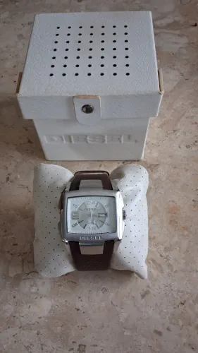 Diesel dz 4247, pulseira marrom importada da própria Diesel.