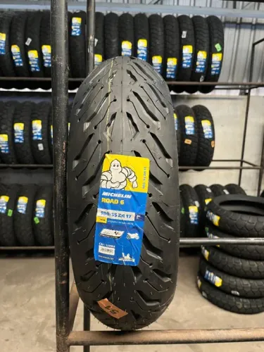 Pneu Michelin Road 6 180/55-17 Hornet/MT07/MT09/Xj6/Z900/Tracer 900/CB650F/Versys/Ninja600