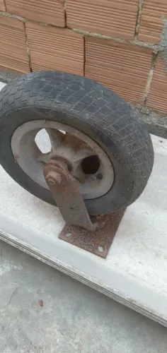 Roda para Carroça ou Trailer.