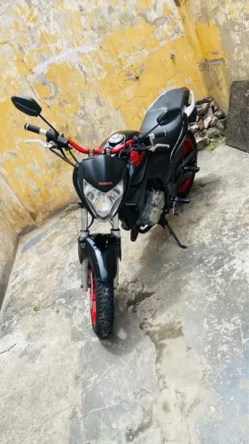 Honda cb 300 2010 aceito troca financio