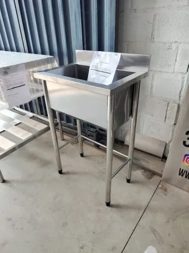 Tanque de Lavagem - Fabricado Sob Medida com Inclinação Ideal