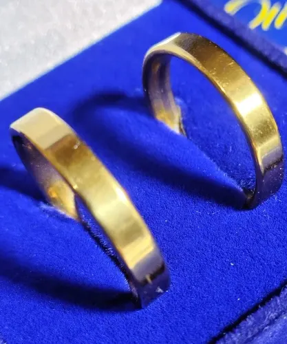 Alianças Par Ouro 18 Kilates 6 mm Peso 10 Gramas                             