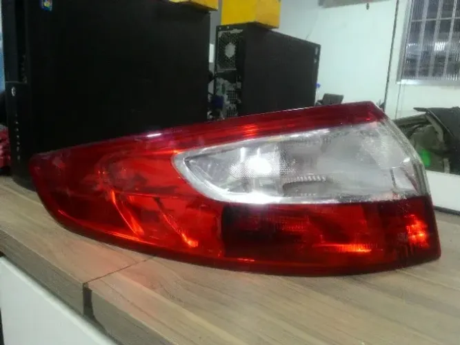 Lanterna Esquerda Renault Fluence 2016 a 2019 265552802R