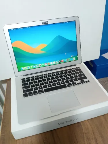 MacBook Air Semi Novo