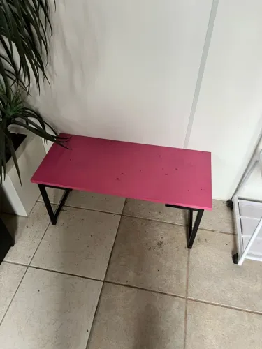 Mesa de centro ou canto rosa