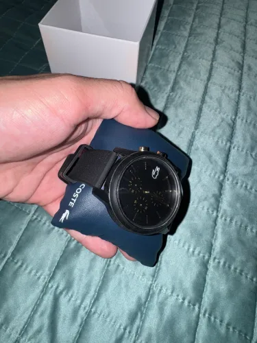 Relógio Lacoste, em ouro nos marcador