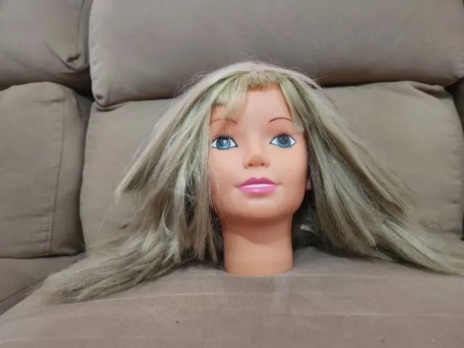 Cabeca da boneca eliana 