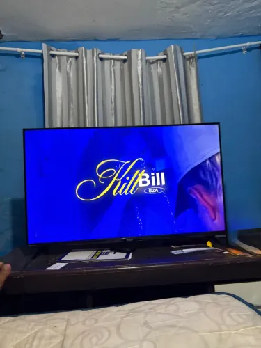 TV - Philco smart 43 polegadas 