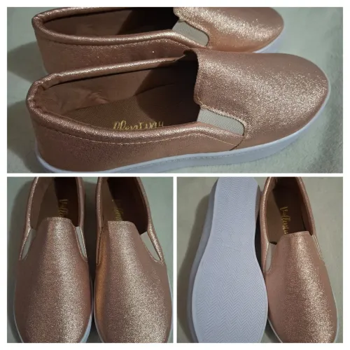 Tênis Slip On Dourado