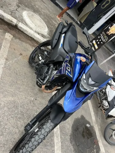 Moto Yamaha 250 lander